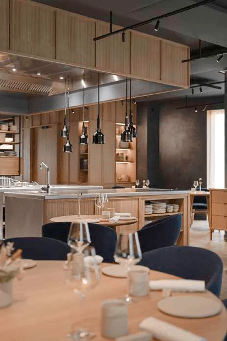 Lhopital Seve restaurant interior fitting